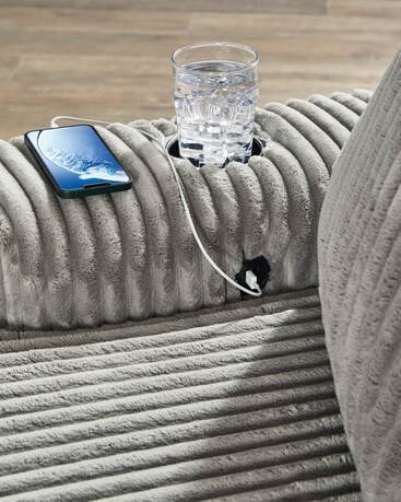 21105-15-usb-detail.jpg Ashley 211-05 Chaise