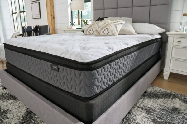 m59031-m80x32-mood-h-b_orig.jpeg M590 - 12'' Hybrid Mattress Queen, King